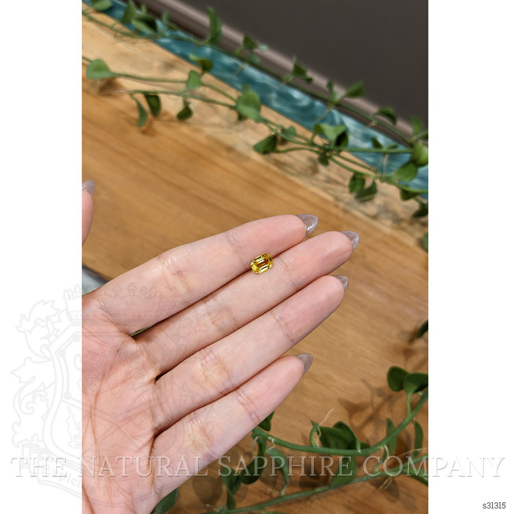 0.97 Ct. Yellow Sapphire from Ceylon (Sri Lanka)