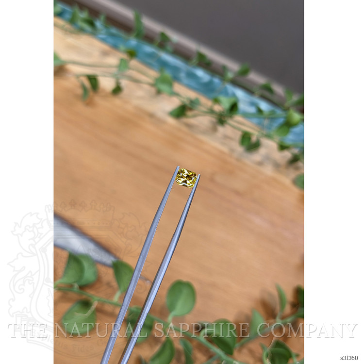 1.01 Ct. Orangish Yellow Sapphire from Ceylon (Sri Lanka)