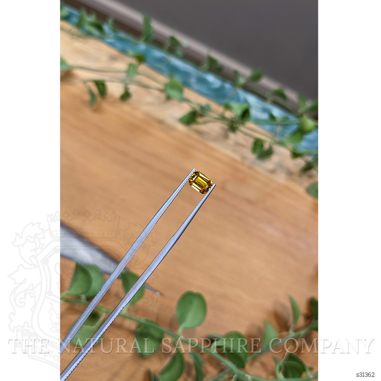 1.22 Ct. Orangish Yellow Sapphire from Ceylon (Sri Lanka)