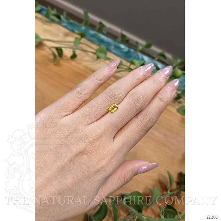 1.16 Ct. Orangish Yellow Sapphire from Ceylon (Sri Lanka)