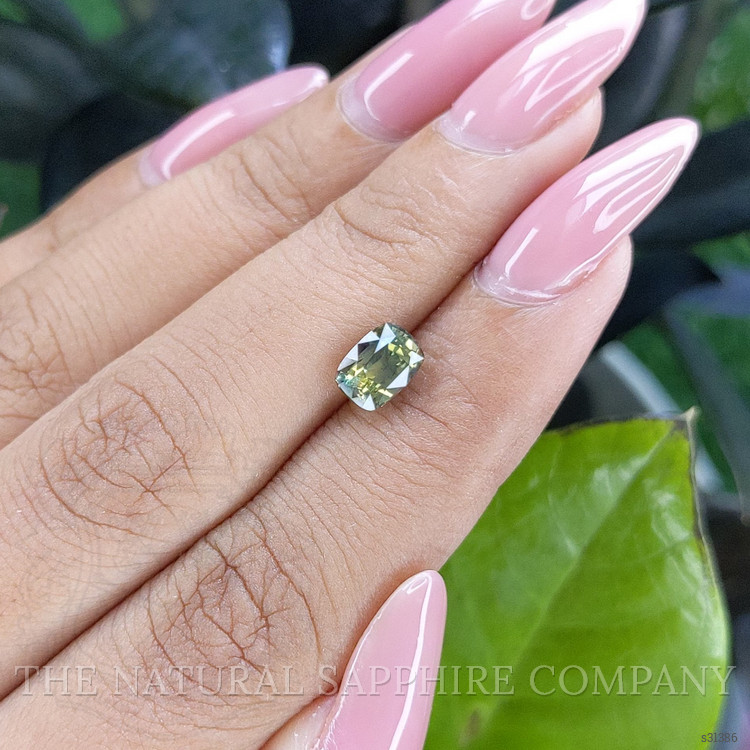 1.57 Ct. Bi Color Sapphire from Tanzania