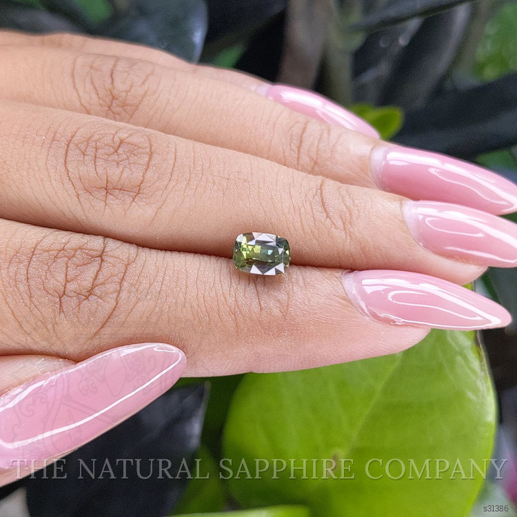 1.57 Ct. Bi Color Sapphire from Tanzania