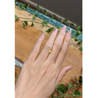 1.08 Ct. Orangish Yellow Sapphire from Ceylon (Sri Lanka) Life Style