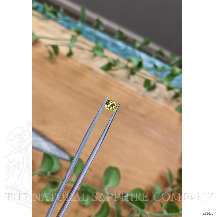 0.96 Ct. Yellow Sapphire from Ceylon (Sri Lanka)