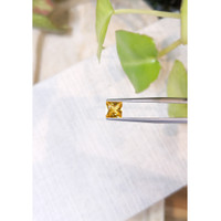 1.40 Ct. Yellowish Orange Sapphire from Ceylon (Sri Lanka) Life Style