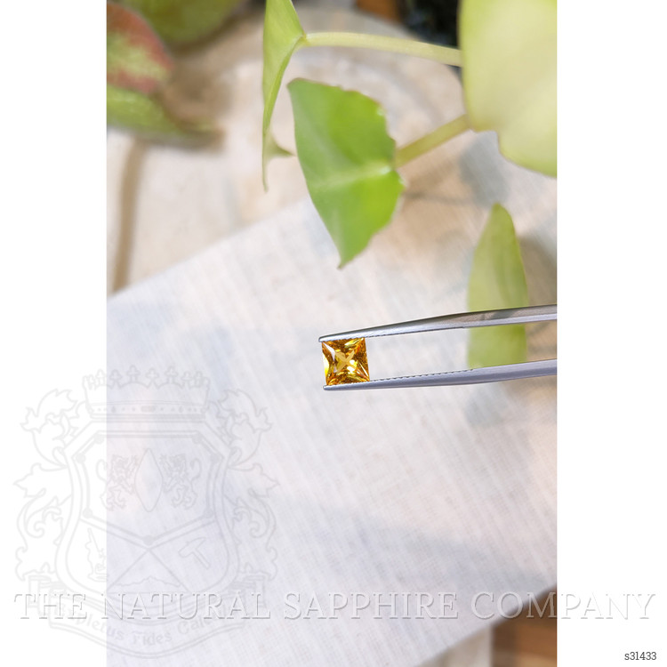 1.26 Ct. Orange Sapphire from Ceylon (Sri Lanka)
