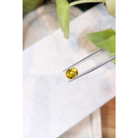2.51 Ct. Yellow Sapphire from Ceylon (Sri Lanka) Life Style