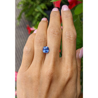 2.94 Ct. Blue Sapphire from Ceylon (Sri Lanka) Life Style