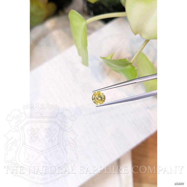 0.93 Ct. Yellow Sapphire from Ceylon (Sri Lanka)