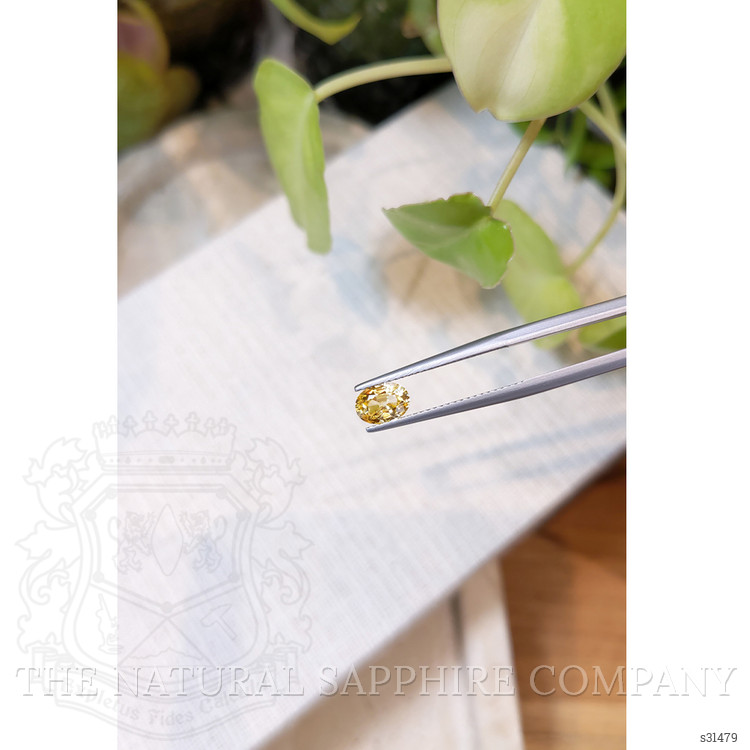1.09 Ct. Yellowish Orange Sapphire from Ceylon (Sri Lanka)