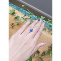 4.92 Ct. Blue Sapphire from Ceylon (Sri Lanka) Life Style