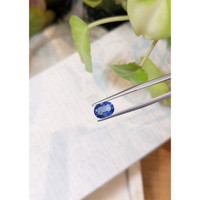2.30 Ct. Blue Sapphire from Ceylon (Sri Lanka) Life Style