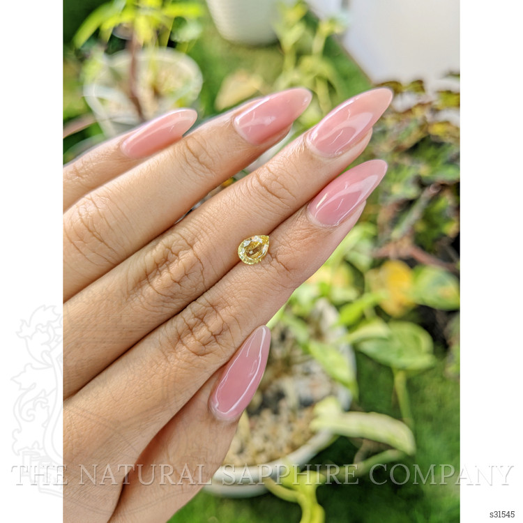 1.05 Ct. Yellow Sapphire from Ceylon (Sri Lanka)