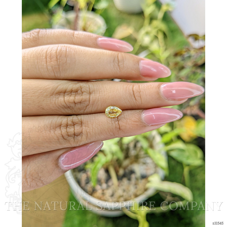 1.05 Ct. Yellow Sapphire from Ceylon (Sri Lanka)