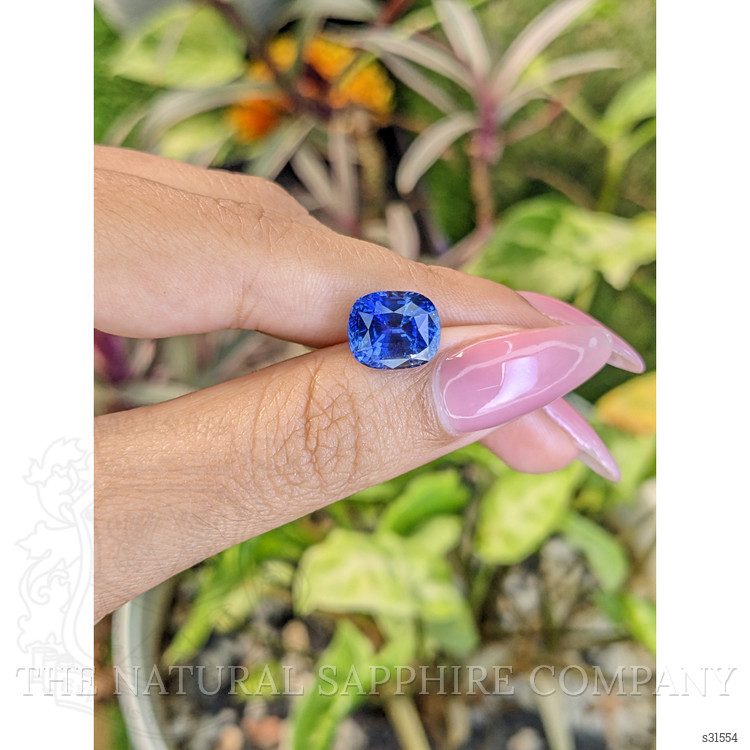 5.59 Ct. Blue Sapphire from Ceylon (Sri Lanka)