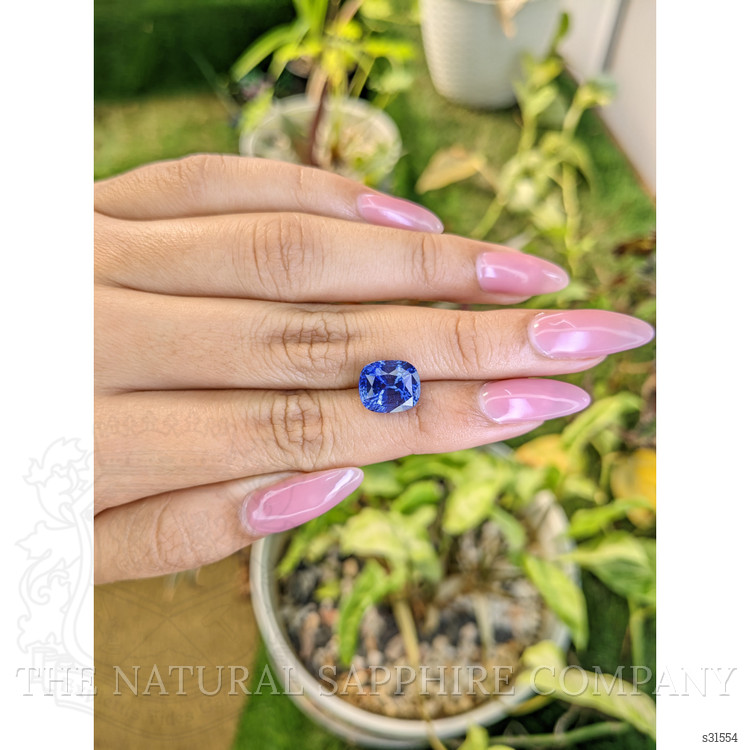 5.59 Ct. Blue Sapphire from Ceylon (Sri Lanka)