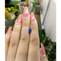 1.09 Ct. Blue Sapphire from Ceylon (Sri Lanka) Life Style