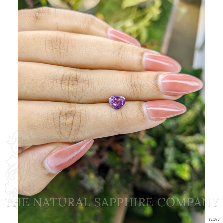 1.05 Ct. Pinkish Purple Sapphire from Ceylon (Sri Lanka)