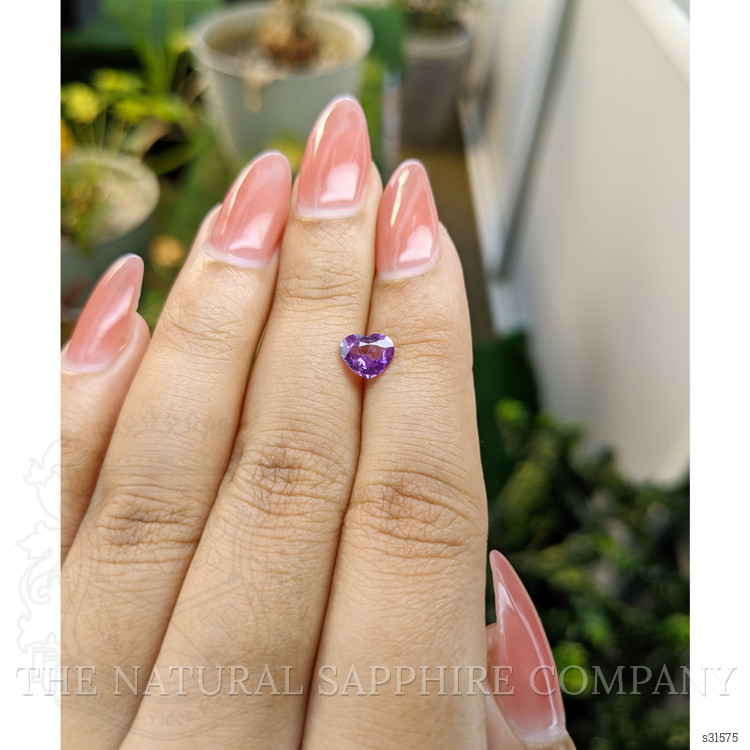 1.05 Ct. Pinkish Purple Sapphire from Ceylon (Sri Lanka)