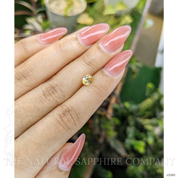1.01 Ct. Yellow Sapphire from Ceylon (Sri Lanka)
