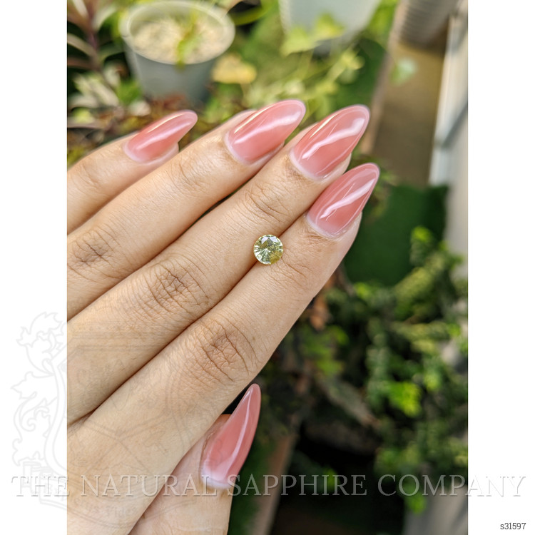 0.94 Ct. Yellow Sapphire from Ceylon (Sri Lanka)