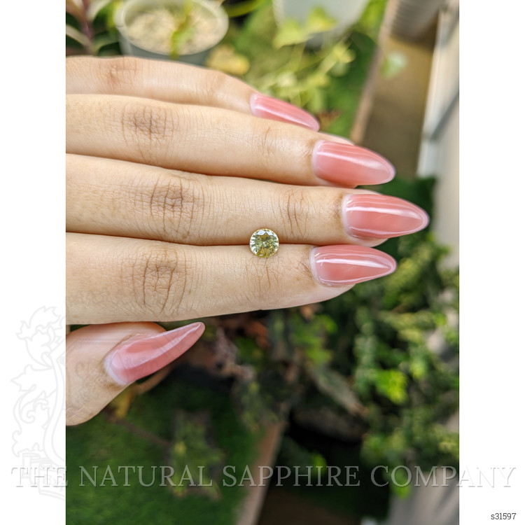 0.94 Ct. Yellow Sapphire from Ceylon (Sri Lanka)