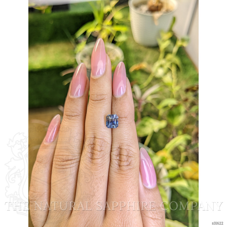 3.07 Ct. Bi Color Sapphire from Ceylon (Sri Lanka)