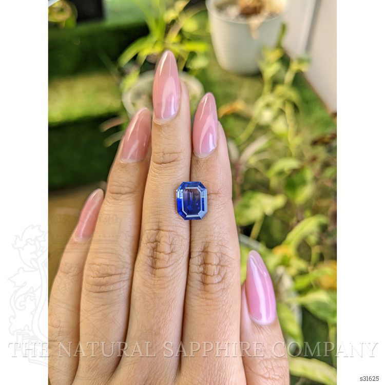 5.17 Ct. Bi Color Sapphire from Ceylon (Sri Lanka)