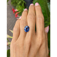 6.09 Ct. Blue Sapphire from Ceylon (Sri Lanka) Life Style