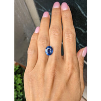 6.09 Ct. Blue Sapphire from Ceylon (Sri Lanka) Life Style