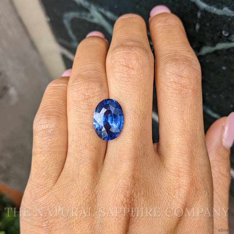 8.25 Ct. Blue Sapphire from Ceylon (Sri Lanka)