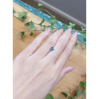 1.03 Ct. Greenish Blue Sapphire from Ceylon (Sri Lanka) Life Style