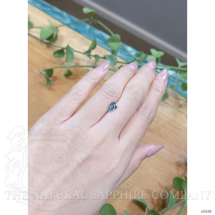 1.03 Ct. Greenish Blue Sapphire from Ceylon (Sri Lanka)