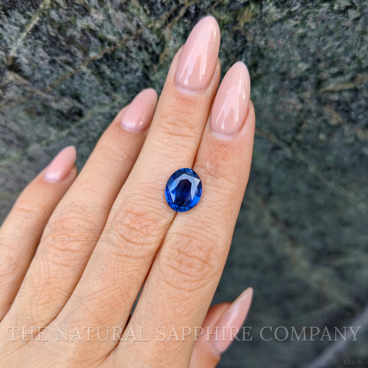 4.05 Ct. Blue Sapphire from Ceylon (Sri Lanka)