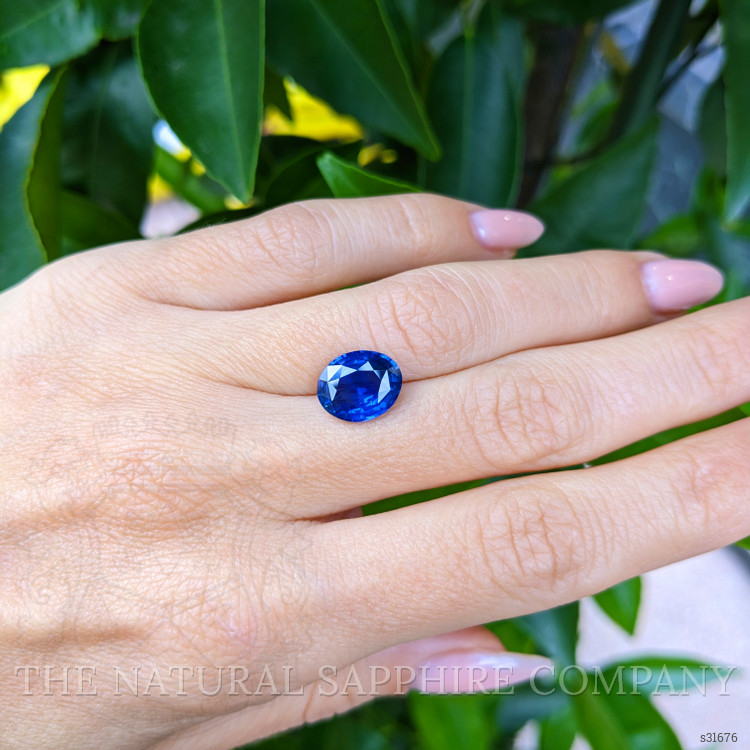 4.05 Ct. Blue Sapphire from Ceylon (Sri Lanka)