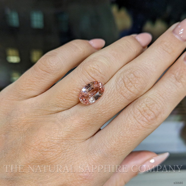5.09 Ct. Padparadscha Sapphire from Ceylon (Sri Lanka)