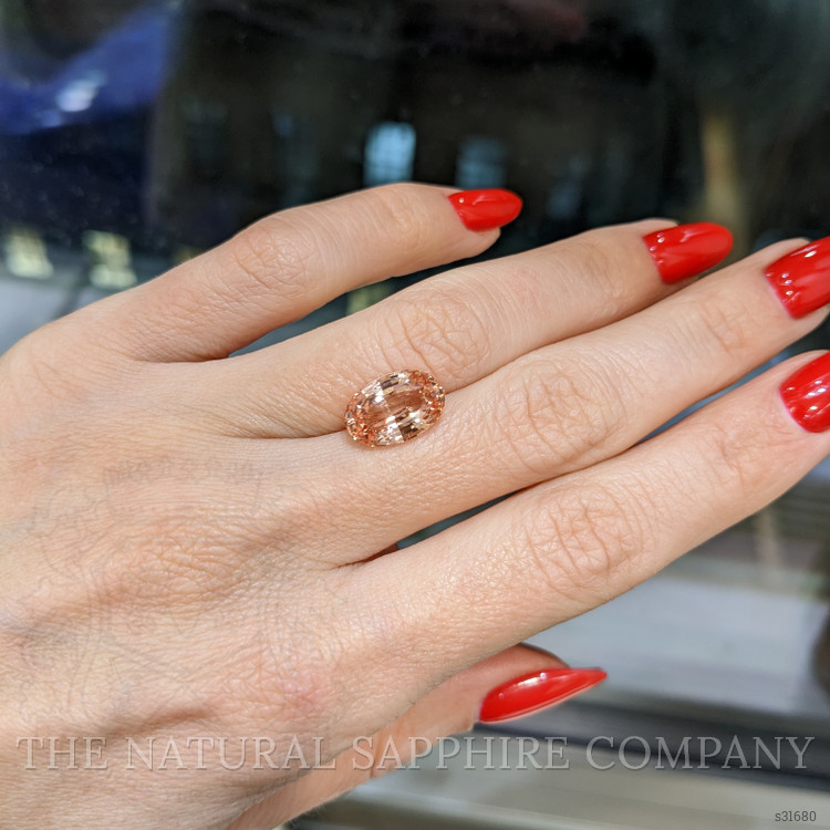 5.09 Ct. Padparadscha Sapphire from Ceylon (Sri Lanka)