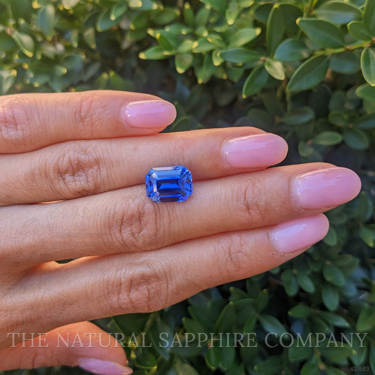 6.64 Ct. Blue Sapphire from Ceylon (Sri Lanka)
