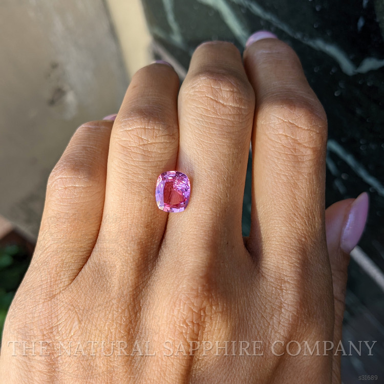2.50 Ct. Pink Sapphire from Ceylon (Sri Lanka)