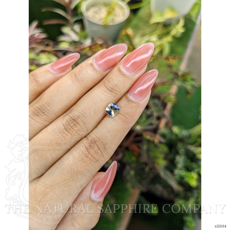 1.27 Ct. Bi Color Sapphire from Ceylon (Sri Lanka)