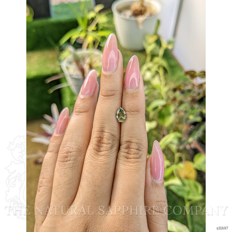 1.16 Ct. Bi Color Sapphire from Ceylon (Sri Lanka)