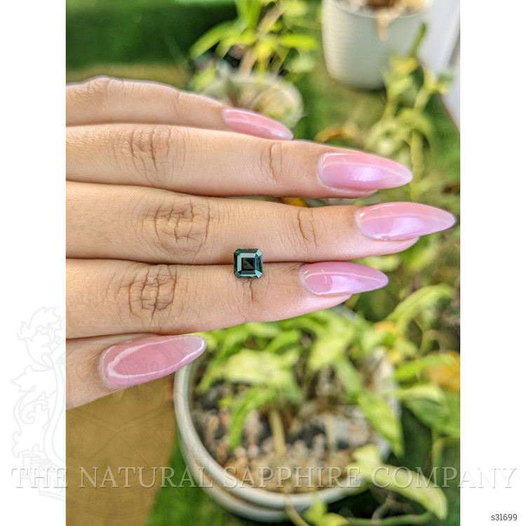 1.64 Ct. Green Sapphire from Ceylon (Sri Lanka)