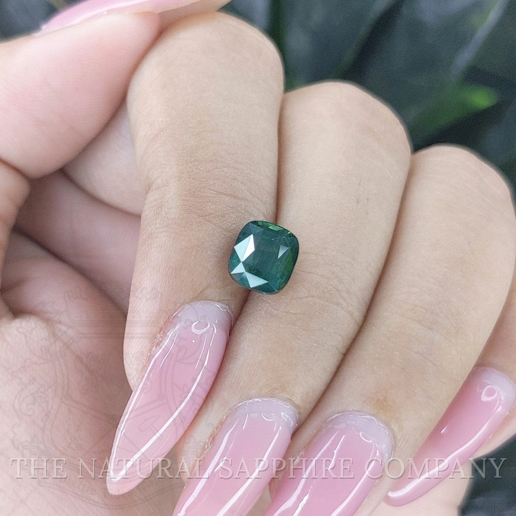 2.58 Ct. Green Sapphire from Ceylon (Sri Lanka)