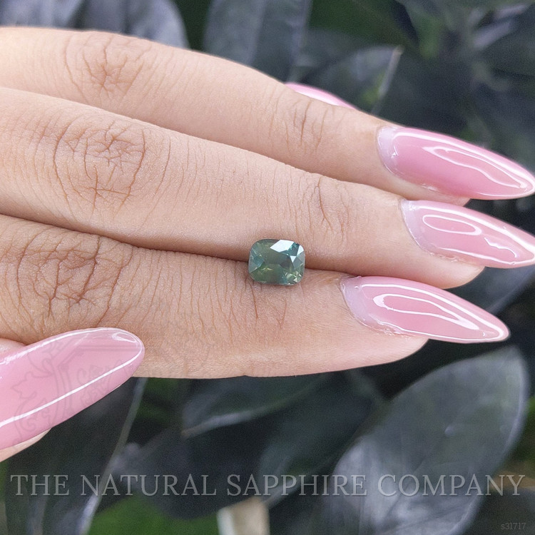 1.30 Ct. Bi Color Sapphire from Ceylon (Sri Lanka)