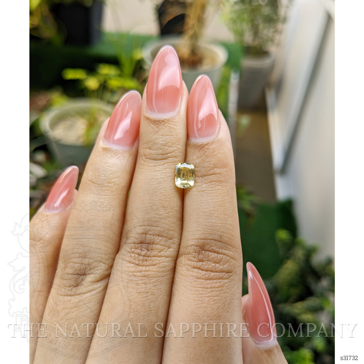 1.05 Ct. Yellow Sapphire from Ceylon (Sri Lanka)
