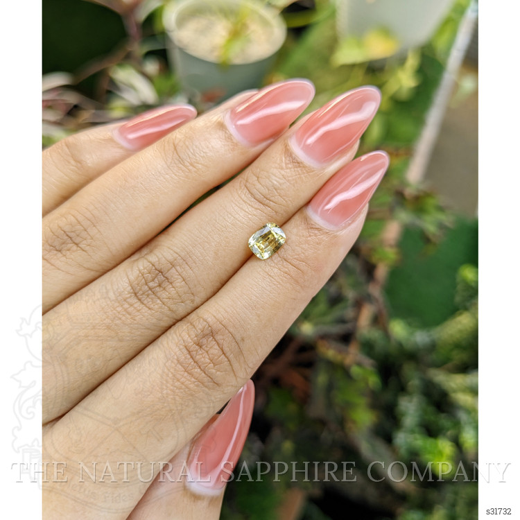 1.05 Ct. Yellow Sapphire from Ceylon (Sri Lanka)