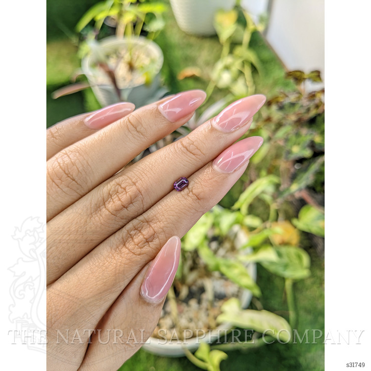 0.51 Ct. Purplish Pink Sapphire from Ceylon (Sri Lanka)