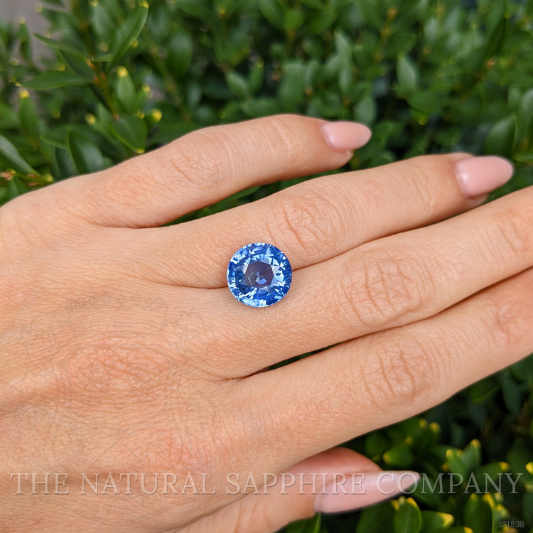 6.68 Ct. Blue Sapphire from Ceylon (Sri Lanka)