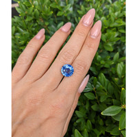 6.68 Ct. Blue Sapphire from Ceylon (Sri Lanka) Life Style