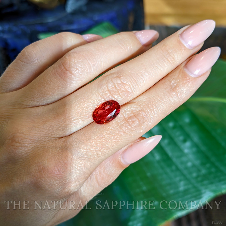 4.01 Ct. Padparadscha Sapphire from Ceylon (Sri Lanka)